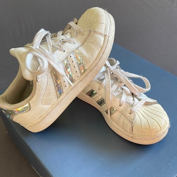 Adidas Superstar Iridescent Holographic White Size 1 - Picture 1 of 10